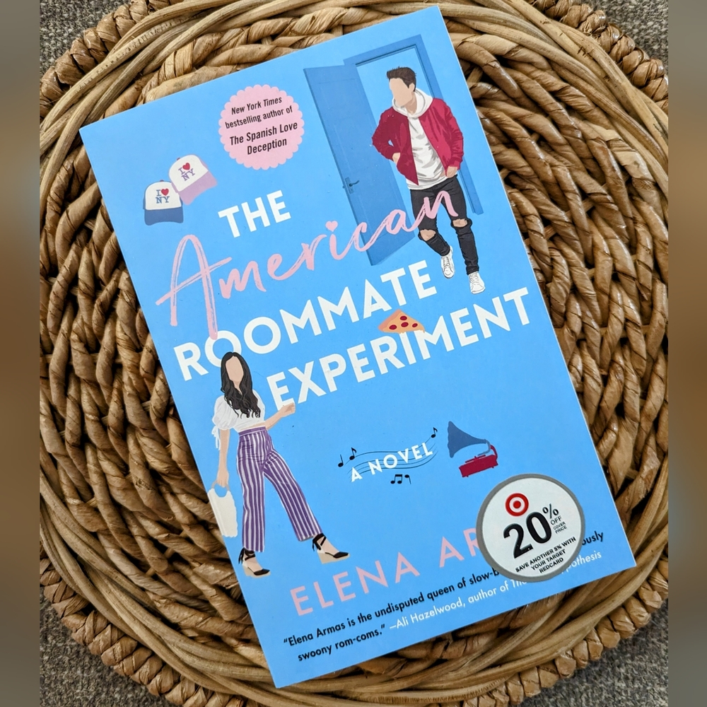 The American Roommate Experiment by Elena Armas - Picture 1 of 2